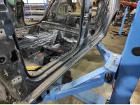 Порог со стойкой левый Skoda Octavia (A5) .