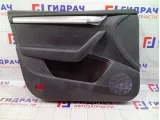 Обшивка двери передняя левая Skoda Octavia (A7) 5E1867011