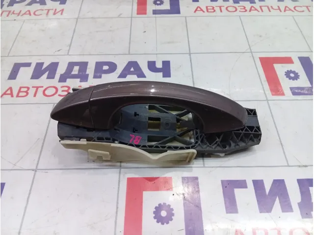 Ручка двери наружная задняя левая Skoda Octavia (A7) 5G0837205N