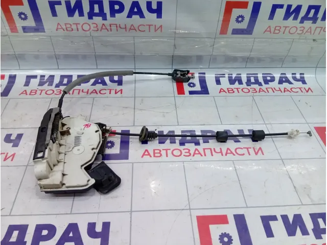 Замок двери задней левой Skoda Octavia (A7) 5E0839015