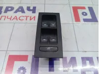 Блок управления стеклоподъемниками Skoda Octavia (A7) 5E0959857