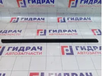 Уплотнитель стекла двери передний правый Skoda Octavia (A7) 5E0837480