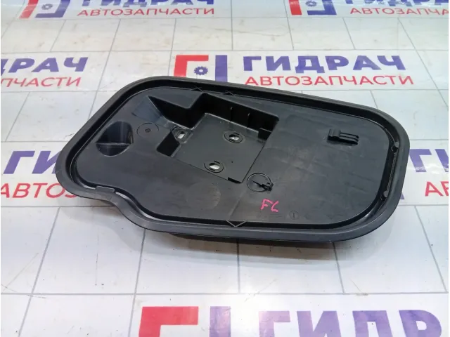 Заглушка двери передней левой Skoda Octavia (A7) 5E0837915A