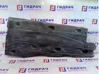 Защита антигравийная правая Skoda Octavia (A7) 5Q0825202M