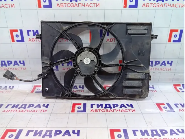 Вентилятор радиатора Skoda Octavia (A7) 5Q0121203G