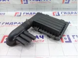 Корпус воздушного фильтра Skoda Octavia (A7) 04E129611G