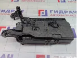 Кронштейн крепления аккумулятора (АКБ) Skoda Octavia (A7) 5Q0915331J