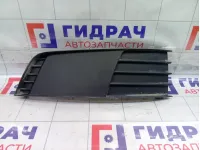 Накладка бампера передняя левая Skoda Octavia (A7) 5E0807367