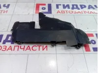 Дефлектор радиатора правый Skoda Octavia (A7) 5E0121284