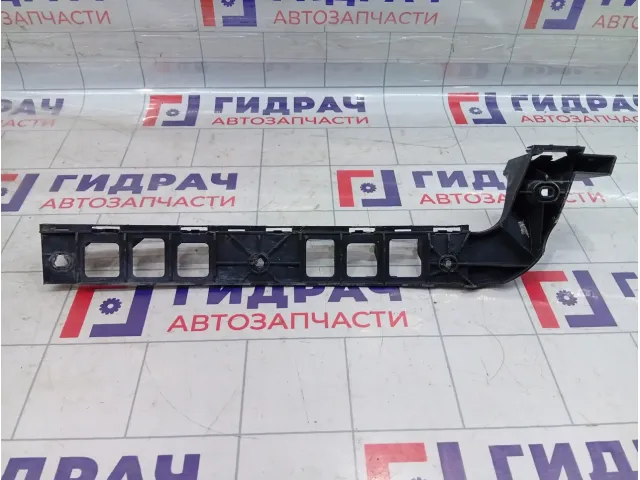 Кронштейн бампера задний левый Skoda Octavia (A7) 5E5807863