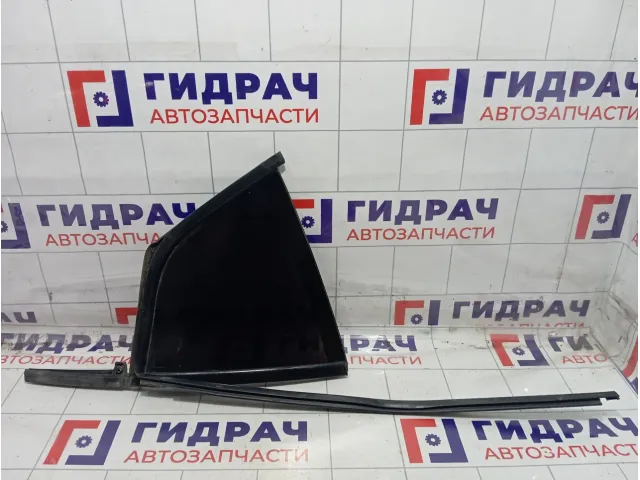 Стекло кузовное глухое (форточка) правое Skoda Octavia (A7) 5E5845214G
