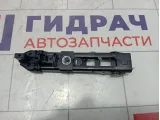 Механизм регулировки ремня безопасности Skoda Octavia (A7) 8V0857819A