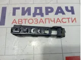 Механизм регулировки ремня безопасности Skoda Octavia (A7) 8V0857819A