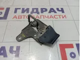 Замок капота верхний Skoda Octavia (A7) 5E0823186B