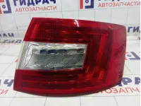Фонарь задний правый Skoda Octavia (A7) 5E5945112A