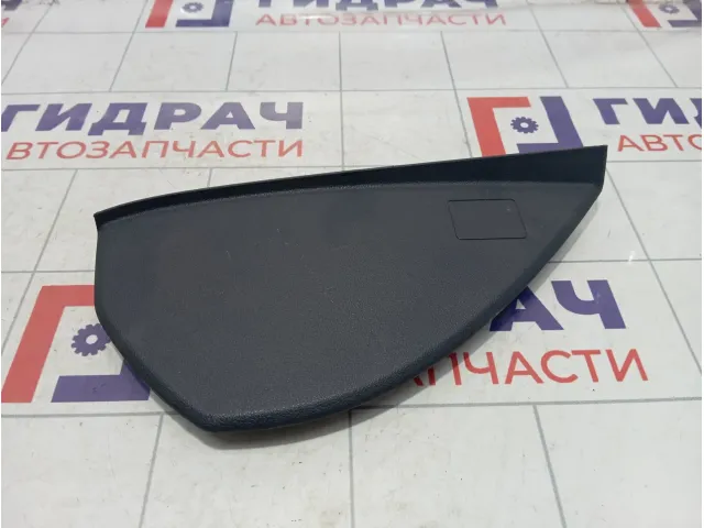 Накладка торпедо правая Skoda Octavia (A7) 5E08575049B9