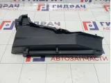 Кронштейн полки багажника правый Skoda Octavia (A7) 5E5867762