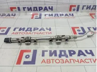 Топливная рампа (топливная рейка) Skoda Octavia (A7) 04E133320D