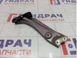 Кронштейн крыла передний левый Skoda Octavia (A7) 5E0821141
