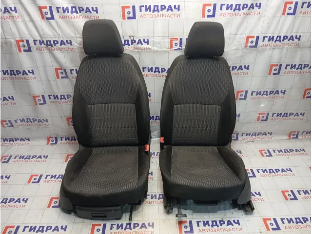 Сиденье комплект Skoda Octavia (A7)