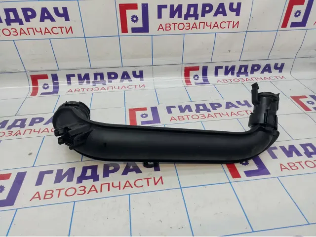 Патрубок интеркулера Skoda Octavia (A7) 04E145673E