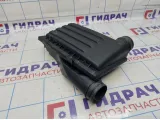 Корпус воздушного фильтра Skoda Octavia (A7) 04E129611G