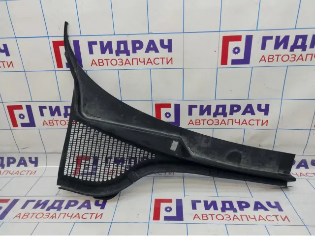 Решетка стеклоочистителя правая Skoda Octavia (A7) 5E1819416A