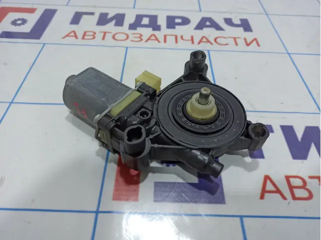 Моторчик стеклоподъемника передний левый Skoda Octavia (A7) 5Q0959802B