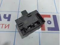 Блок комфорта передней левой двери Skoda Octavia (A7) 5Q4959393B