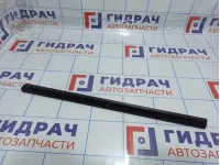 Уплотнитель стекла заднего левого Skoda Octavia (A7) 5E5839479