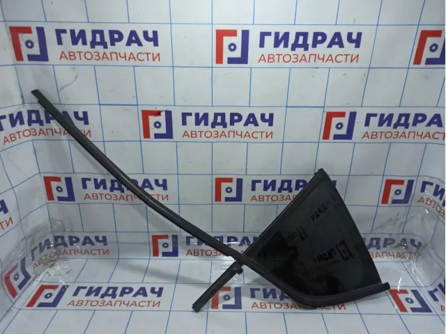 Стекло двери задней левой (форточка) Skoda Octavia (A7) 5E5845213G5AP