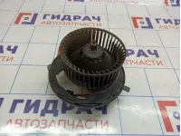 Моторчик отопителя Skoda Octavia (A7) 5Q1819021B