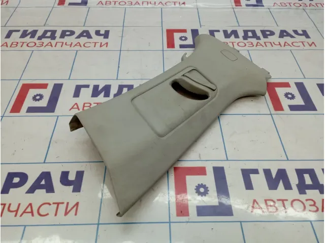 Обшивка стойки средней левой верхняя Skoda Octavia (A7) 5E0867243Y20