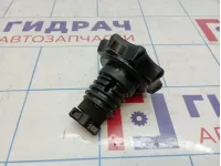 Болт крепления запасного колеса Skoda Octavia (A7)