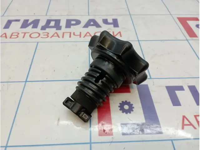 Болт крепления запасного колеса Skoda Octavia (A7)