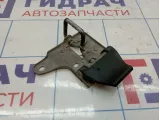 Крючок капота Skoda Octavia (A7) 5E0823186B