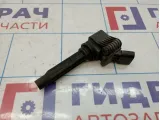 Катушка зажигания Skoda Octavia (A7) 04E905110K