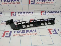 Кронштейн заднего бампера левый Skoda Octavia (A7) 5E5807863