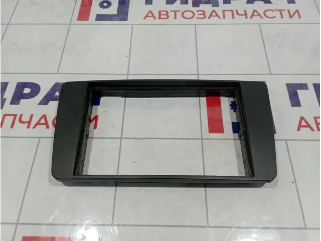 Рамка магнитолы Skoda Octavia (A5)