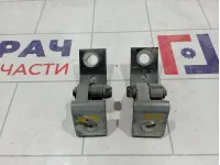 Петли двери передней правой Skoda Octavia (A5) Петли двери передней правой Skoda Octavia (A5)