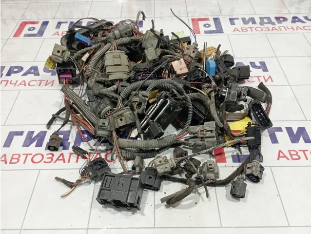 Фишка (разъем) Skoda Octavia (A5)