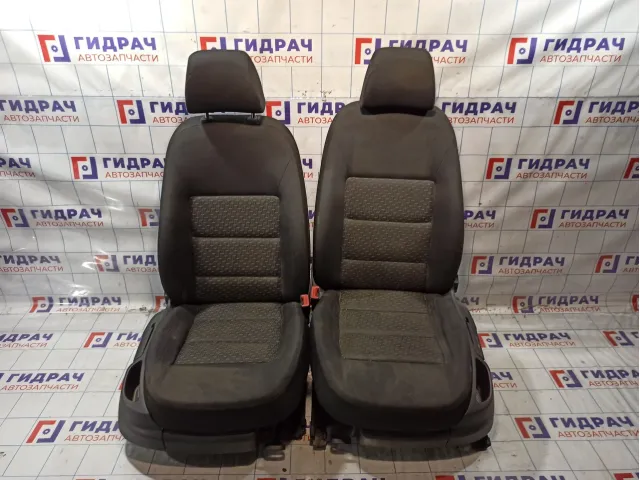 Комплект сидений Skoda Octavia (A5)