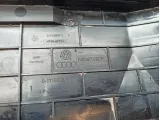 Крышка блока предохранителей Skoda Octavia (A5) 1K0937132F. Не заводские отверстия.