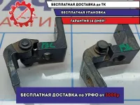 Петли двери задней левой Skoda Octavia (A5) .