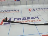 Поводок стеклоочистителя передний правый Skoda Octavia (A5) 1Z1955410A.