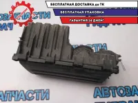 Корпус воздушного фильтра Skoda Rapid 036129611CM Отличное состояние