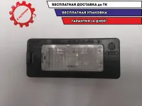 Фонарь подсветки номера Skoda Rapid 5N0943021 Отличное состояние