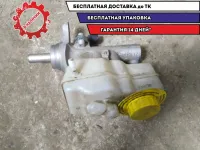 Цилиндр тормозной главный Skoda Rapid 6R1611019D Отличное состояние