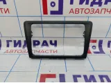 Рамка магнитолы Skoda Rapid (NH3) 5JA858415