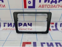 Рамка магнитолы Skoda Rapid (NH3) 5JA858415